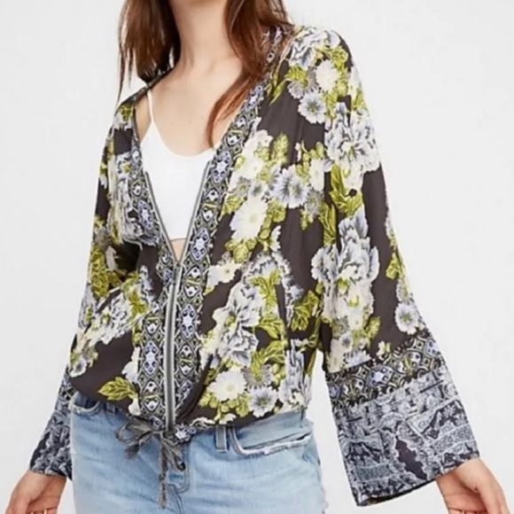 Free People Tops - Free People Zip Front Floral Tie Bottom Long Sleeve Top Women's XS/S-Gray & Blue
